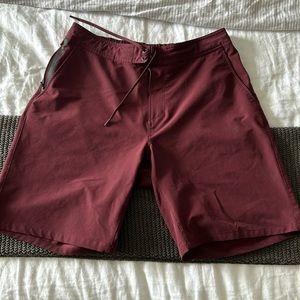 Ten-Thousand Foundation Short